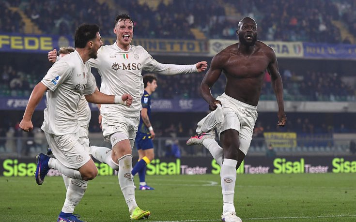 Лукаку се превърна в спасител за Наполи в последната секунда