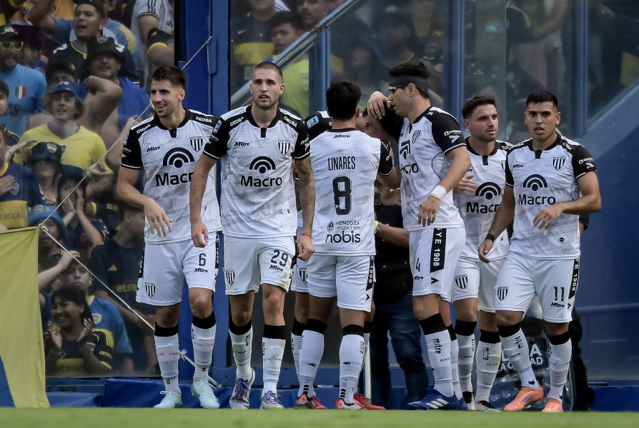 Бока Хуниорс Химнасия Мендоса1