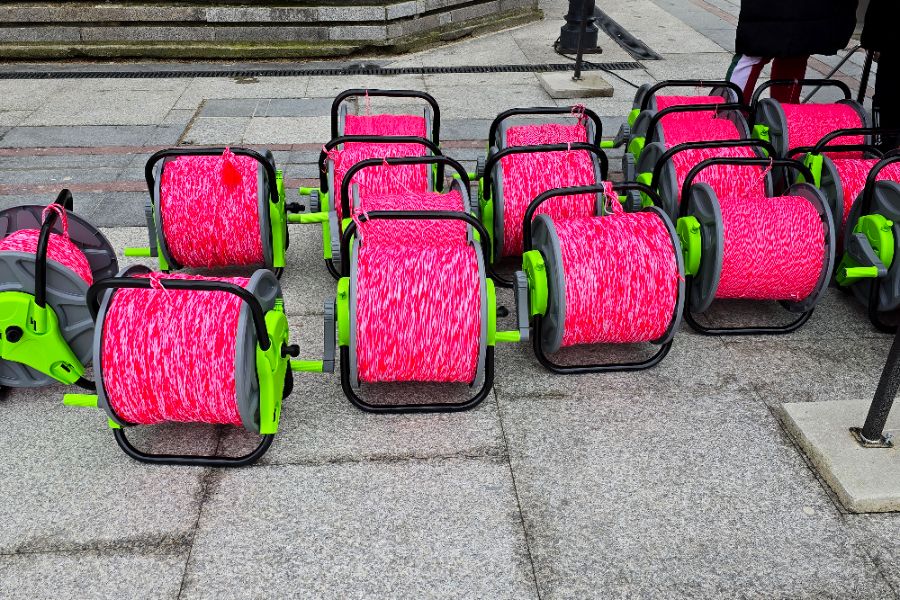 <p>Община Видин се стреми към рекорд на Гинес с изработването на 50-километрова мартеница, като водеща роля в инициативата имат читалищата на територията на общината. Това каза Ралица Славчева от Регионален център &bdquo;Читалища&ldquo; във Видин.</p>