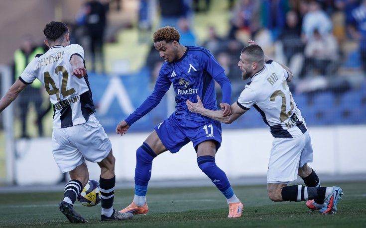 СНИМКИ: Домакинството на Левски на Локомотив София