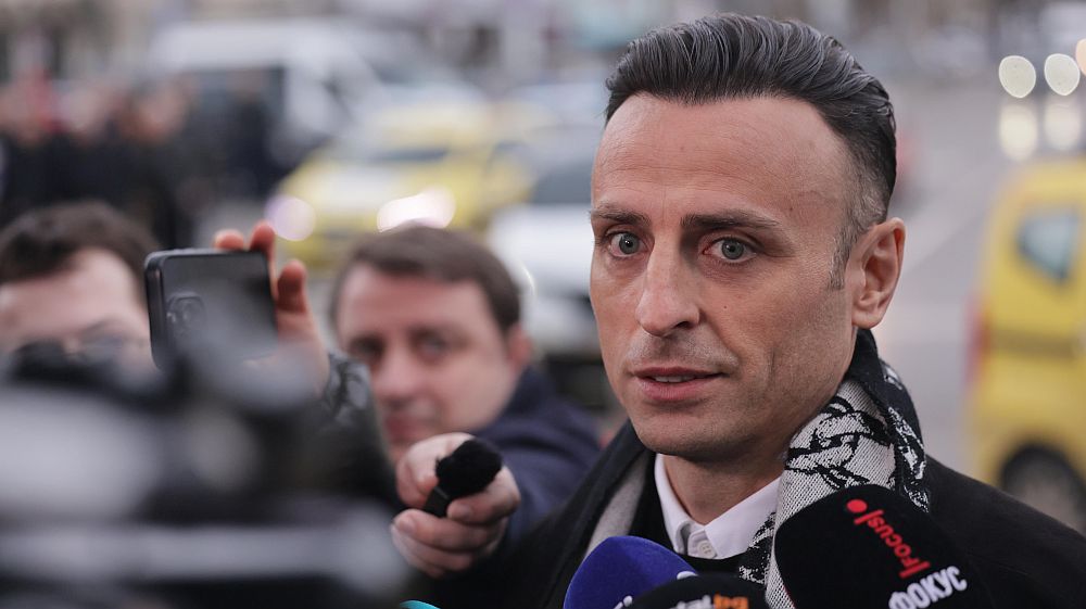 Глобиха Димитър Бербатов за неправилно съхранение на оръжие