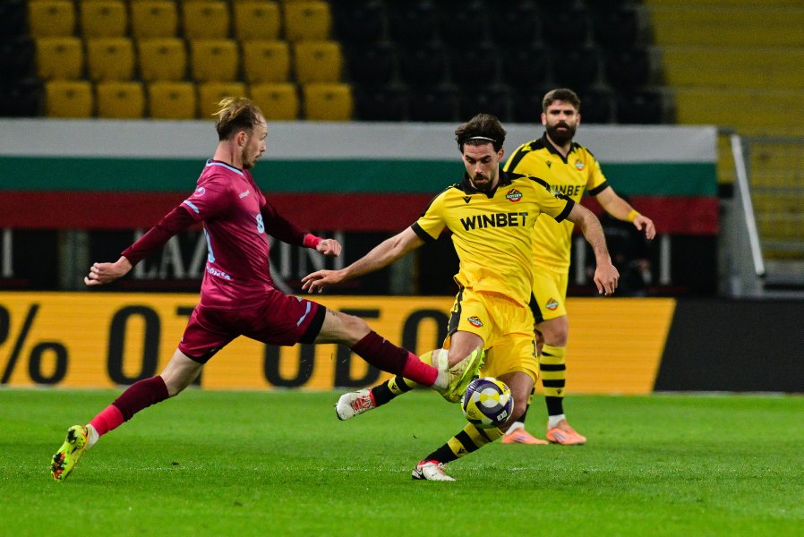 Ботев Пловдив Септември София1