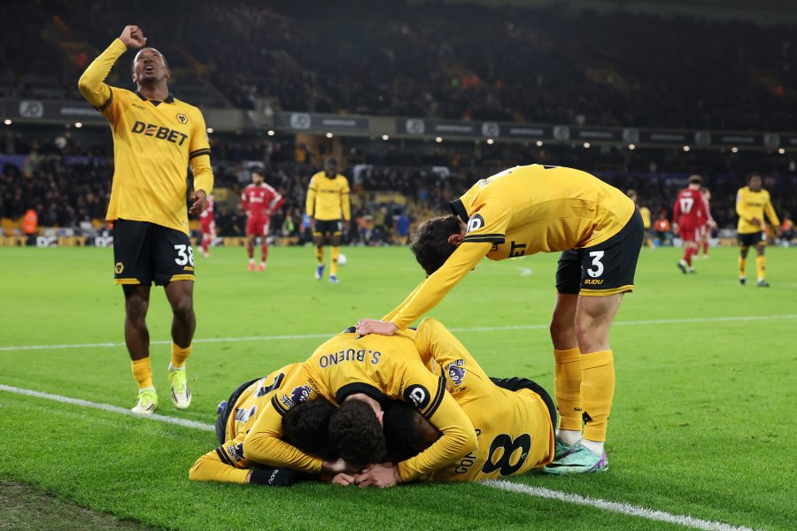 Уулвърхемптън Уондърърс Ливърпул1