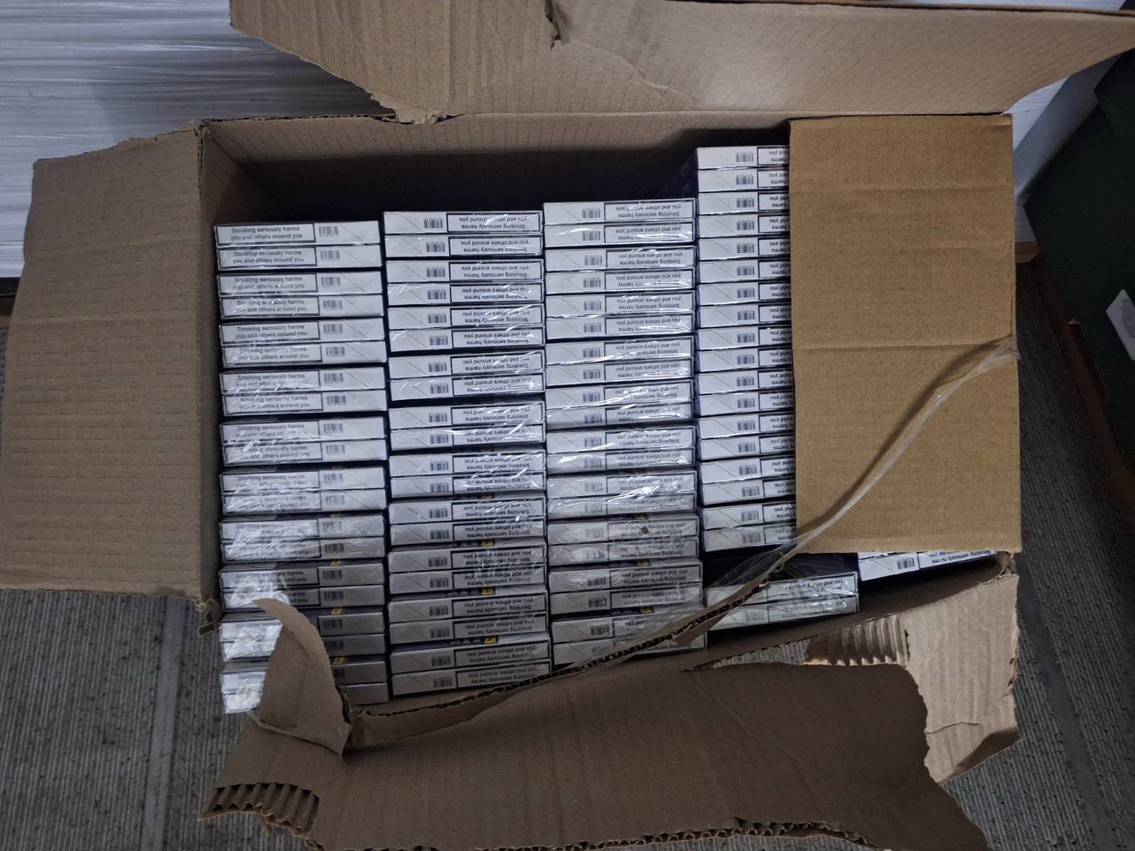 Хванаха украинец с цигари без бандерол за над милион евро