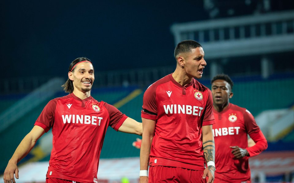 НА ЖИВО: ЦСКА - Ботев Враца 1:0, гол на Годой
