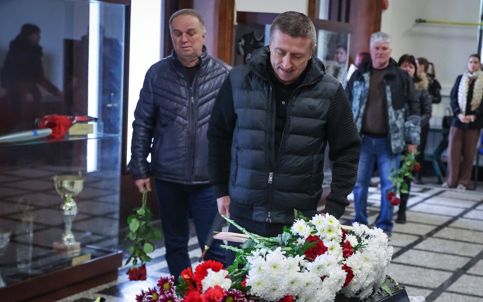 Анатоли Нанков: Велинов даде много на футбола в България