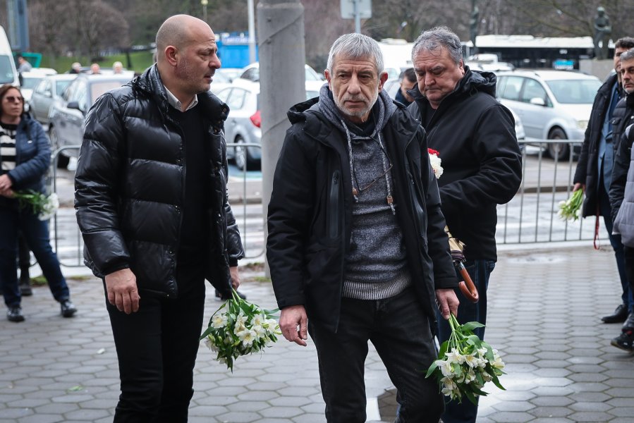 Поклонение на Георги Велинов1