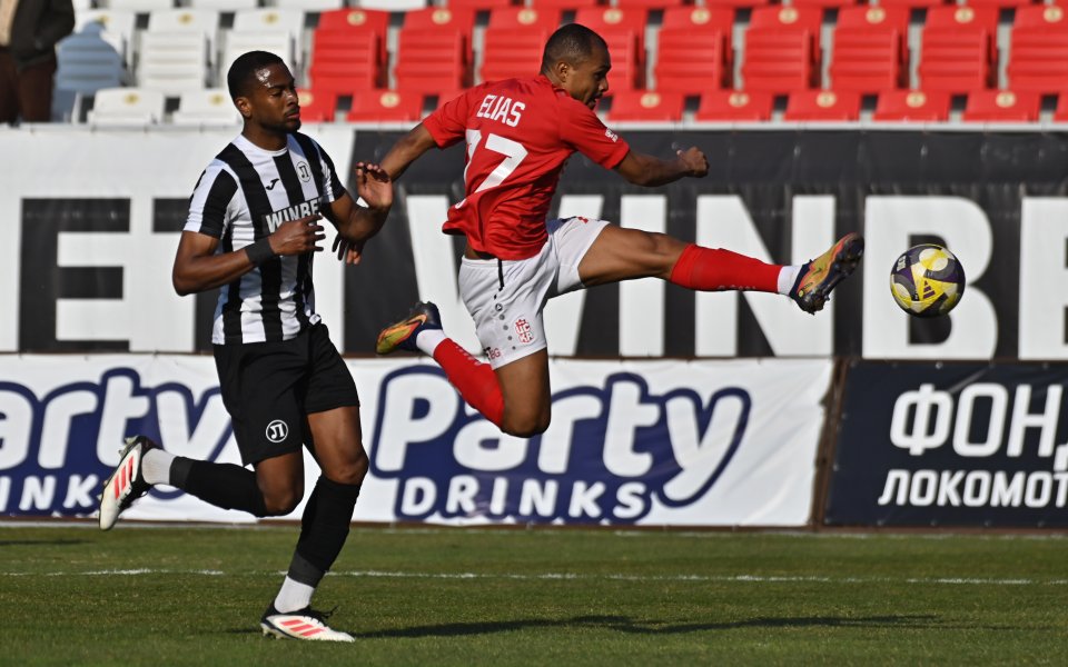 НА ЖИВО: Локомотив Пловдив - ЦСКА 1948 0:3, Мамаду Диало бележи отново