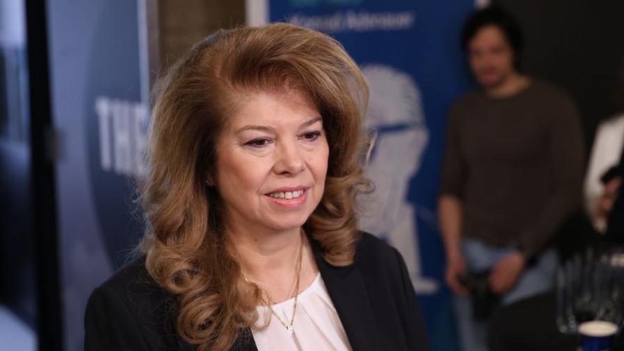 <p>Президентът Йотова обяви ще&nbsp;бъде ли свикан&nbsp;КСНС</p>