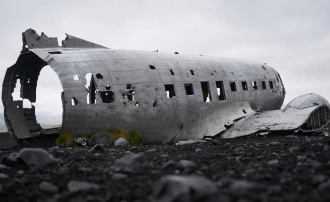 Призраци в ледовете: Български антарктици откриха останки от самолетна катастрофа, белязала историята на Аржентина