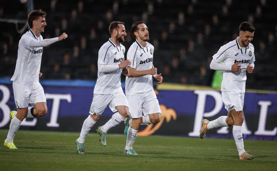 Славия Спартак Вн1