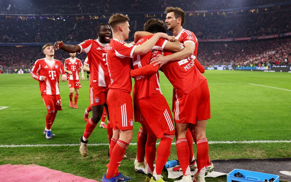 Байерн Мюнхен разглоби Гладбах и дръпна с 14 точки на върха