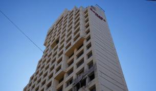 Удареният хотел при израелски удар в Бейрут