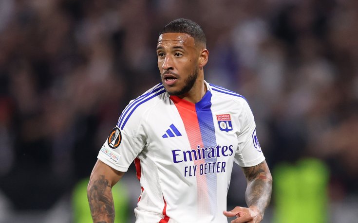 Световен шампион донесе точка на Лион в последния момент