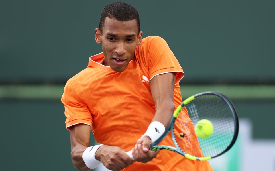 Оже-Алиасим надви сънадорник за 1/8-финал в Индиън Уелс, Шелтън отпадна