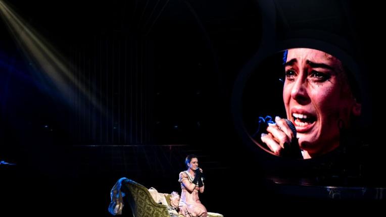 Весела Бабинова