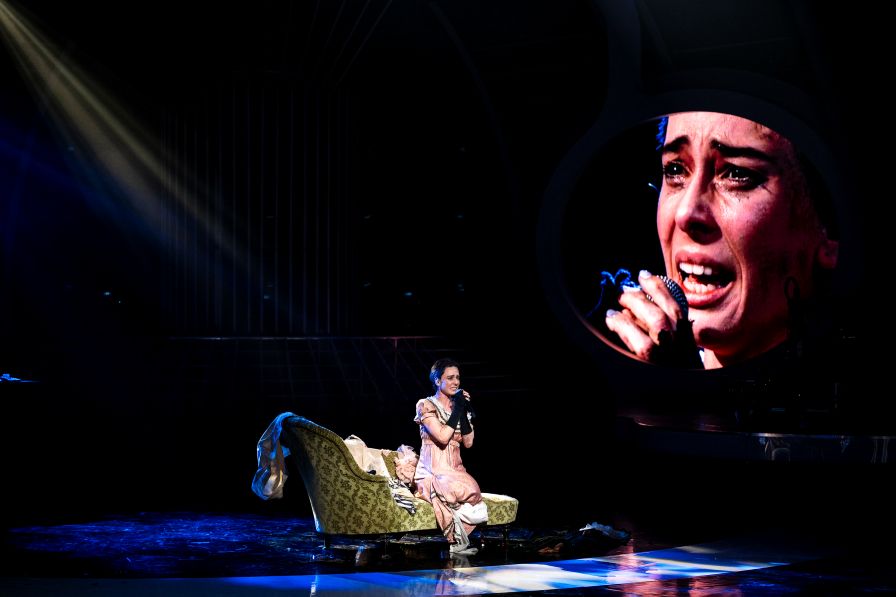 Мюзикълът “Клетниците” донесе първа победа на Весела Бабинова