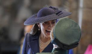 Кралският етикет: Защо Кейт Мидълтън и принцеса Ан пропуснаха традиционната си целувка