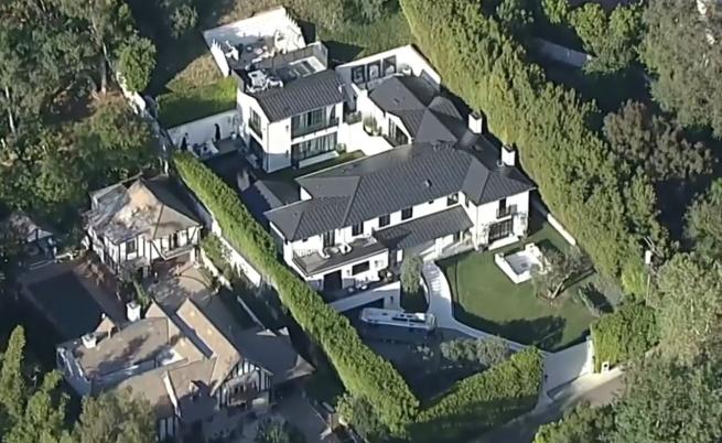 След стрелбата по дома на Риана: Арестуваха 35-годишна жена с шокиращо минало