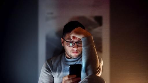 67% от мъжете между 25 и 35 години са необвързани: Има ли криза на самотата сред българите?