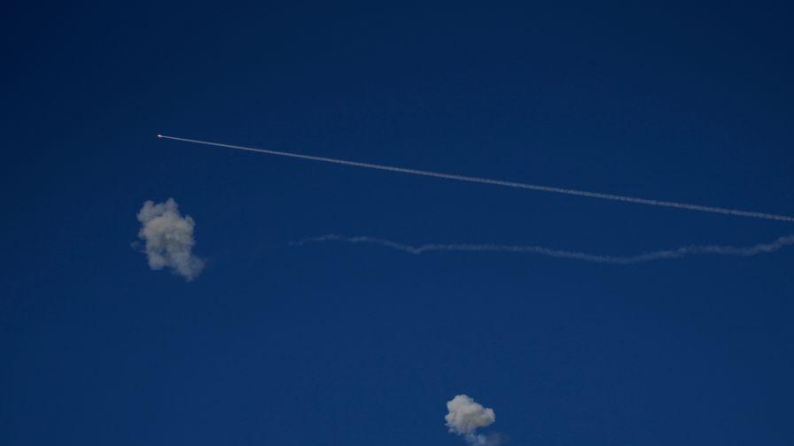 <p>Иран извърши най-масираната атака срещу Израел&nbsp;и страните от Залива</p>