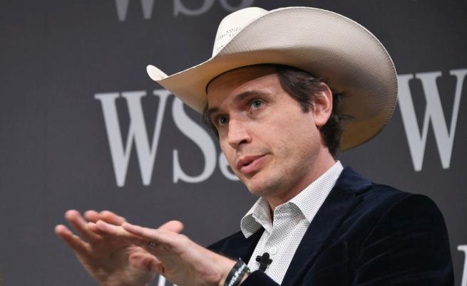 В сянката на Илон: Какво не знаем за Кимбал Мъск – „каубоят“ в борда на директорите на Tesla