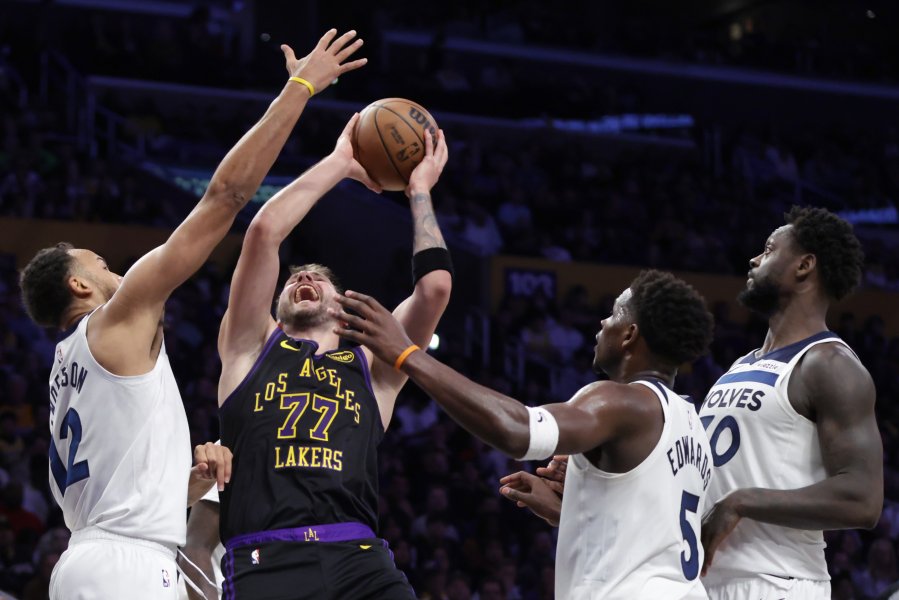 Лос Анджелис Лейкърс Минесота Тимбъруулвс1