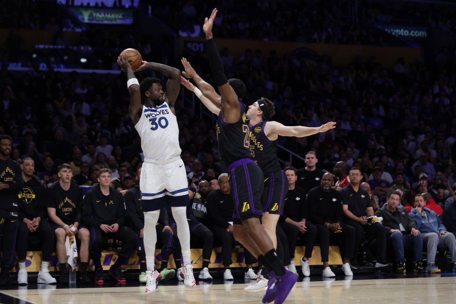 Лос Анджелис Лейкърс Минесота Тимбъруулвс1