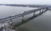 Внимание! Авариен ремонт затваря Дунав мост при Русе за пет часа днес