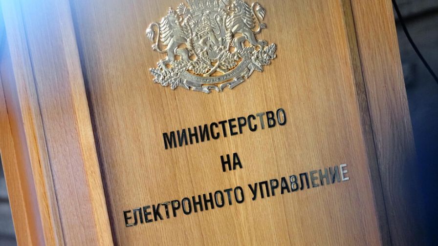 Избраха външните експерти, които ще проверяват машините за гласуване