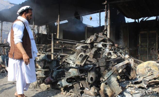 Пакистан нанесе въздушни удари в Афганистан, има жертви и ранени в Кабул