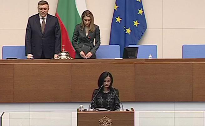 Бившият шеф на КФН Карина Караиванова влиза в ръководството на БНБ