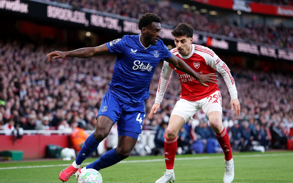 НА ЖИВО: Арсенал - Евертън 0:0, греда на 