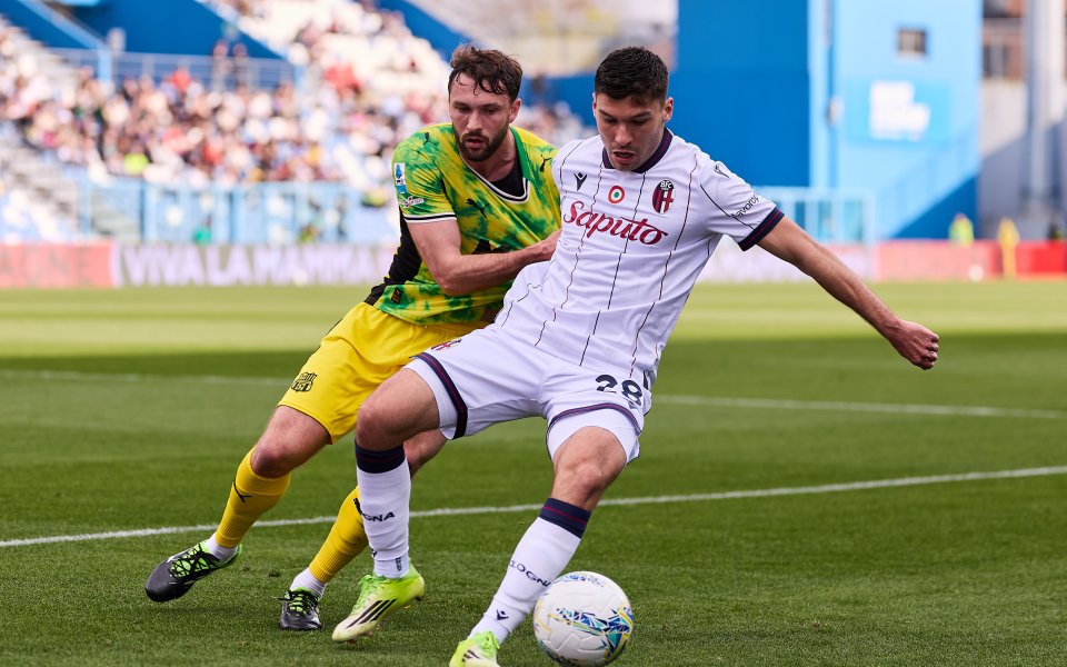 Болоня измъкна трите точки във визитата на Сасуоло с ранен гол