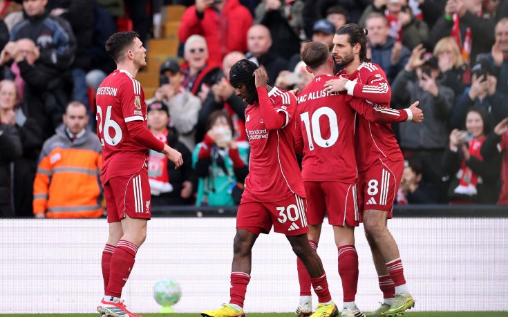 НА ЖИВО: Ливърпул - Тотнъм 1:0, Гакпо удари греда