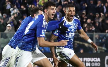 Рожденик хвърли в екстаз Комо при ключов успех над Рома