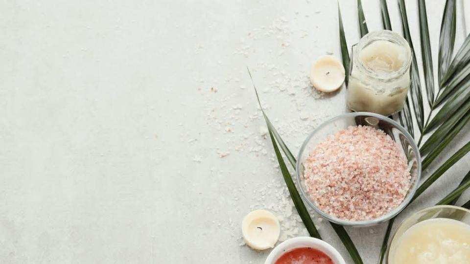 Домашен пилинг – захар, кафе и папая са тайният ключ към красотата