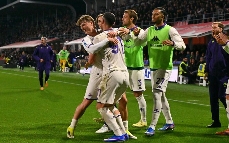 Фиорентина разби Кремонезе за важен успех в Серия А