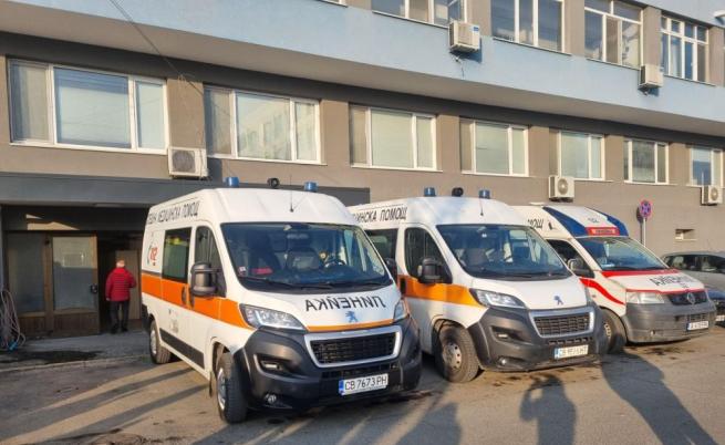 Шофьори на линейки в Бургас протестират срещу глоби за превишена скорост