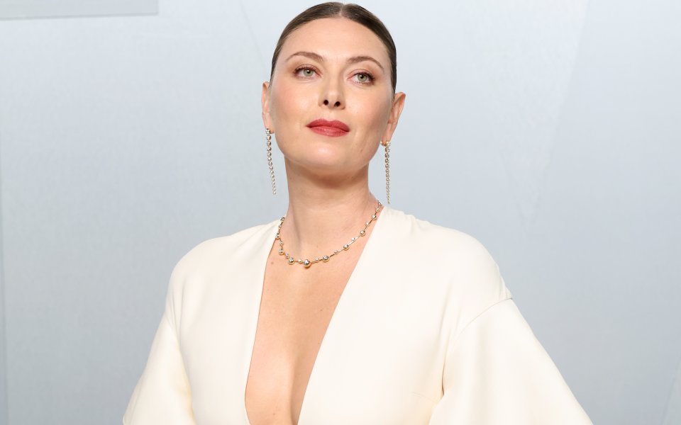 Дълбокото деколте на Шарапова украси партито на Оскарите