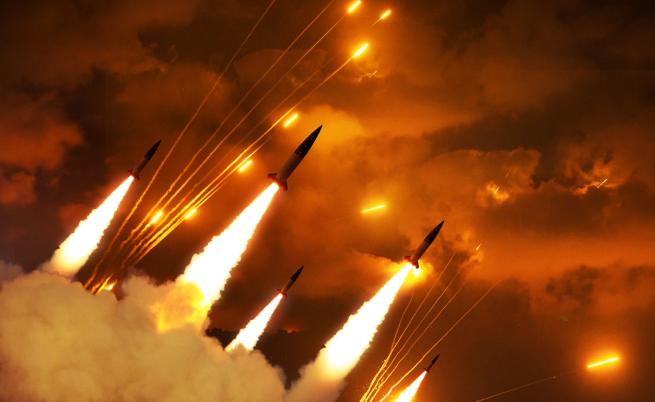 Иран се ядоса, почва „тежки удари“ по газа и петрола