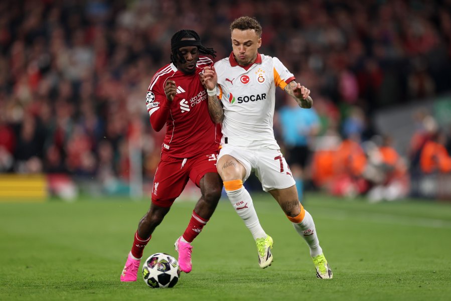 Ливърпул Галатасарай1