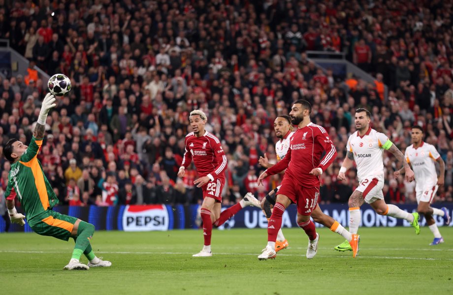 Ливърпул Галатасарай1