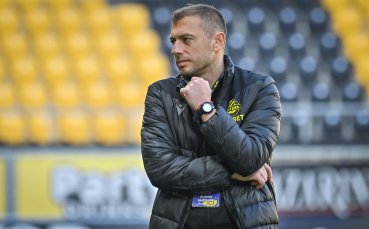 Ботев Пловдив вече мисли за нов треньор