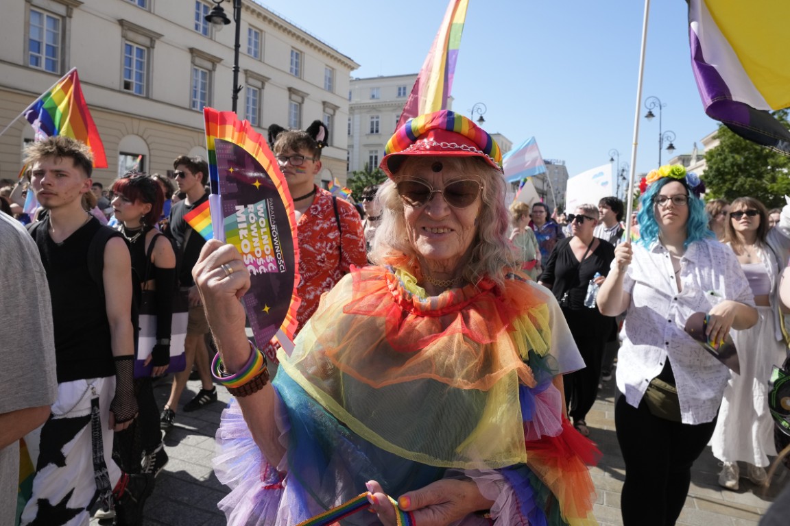 Съдът в Полша призна еднополовите бракове, сключени в други страни от ЕС