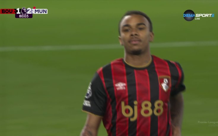 Борнемут изравни от дузпа