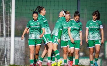 Лудогорец удари НСА в дербито при жените и докосва титлата