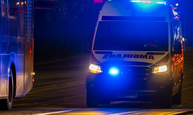 Тежка катастрофа с жертва между линейка и автобус