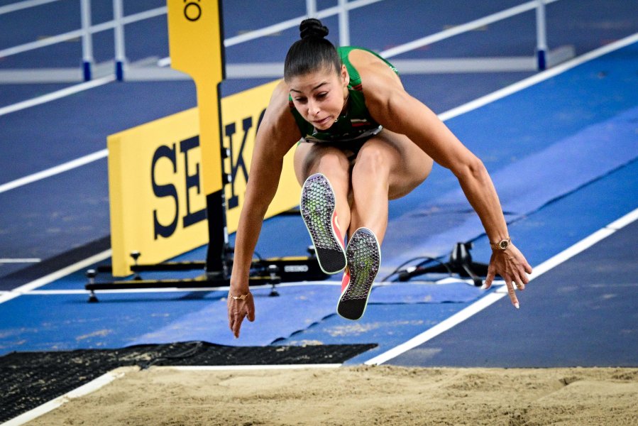 Александра Начева на Световното първенство по лека атлетика в зала1