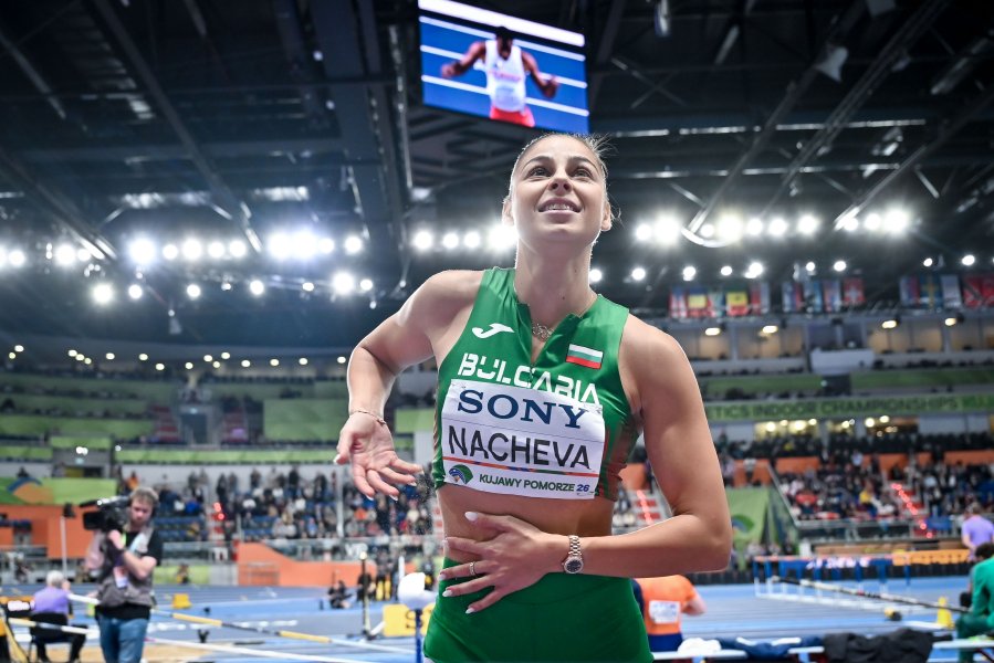 Александра Начева на Световното първенство по лека атлетика в зала1